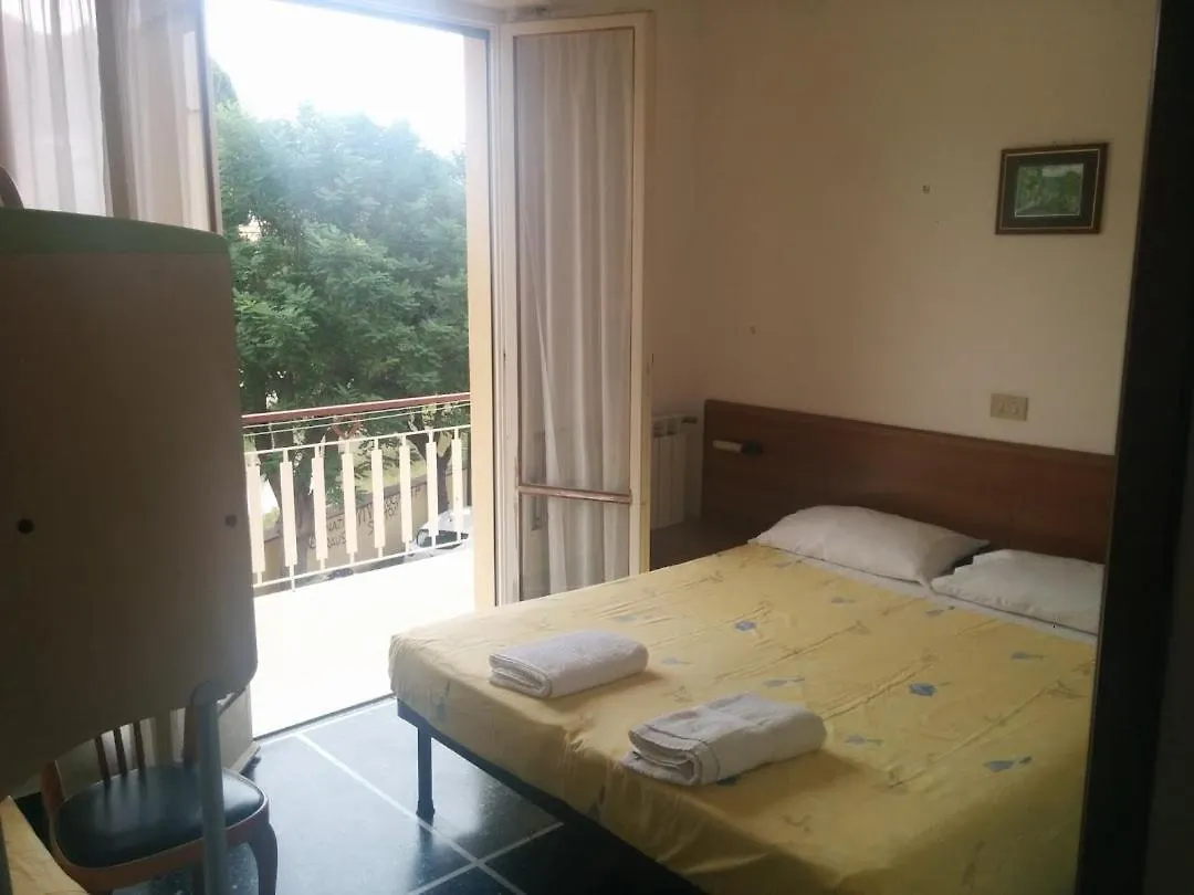 Pensione Gardenia Finale Ligure Hotel